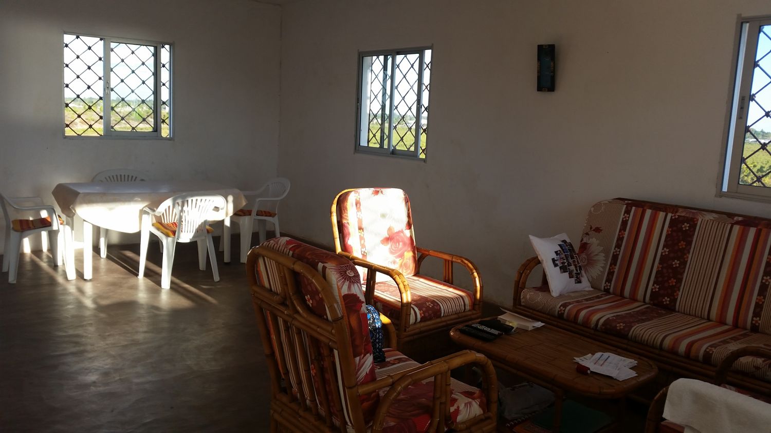B.blanche.sejour.table